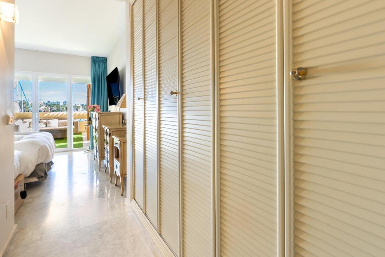 Wintowinrentals Luxury And Sea View Inside Puerto Marina Benalmádena Eksteriør bilde